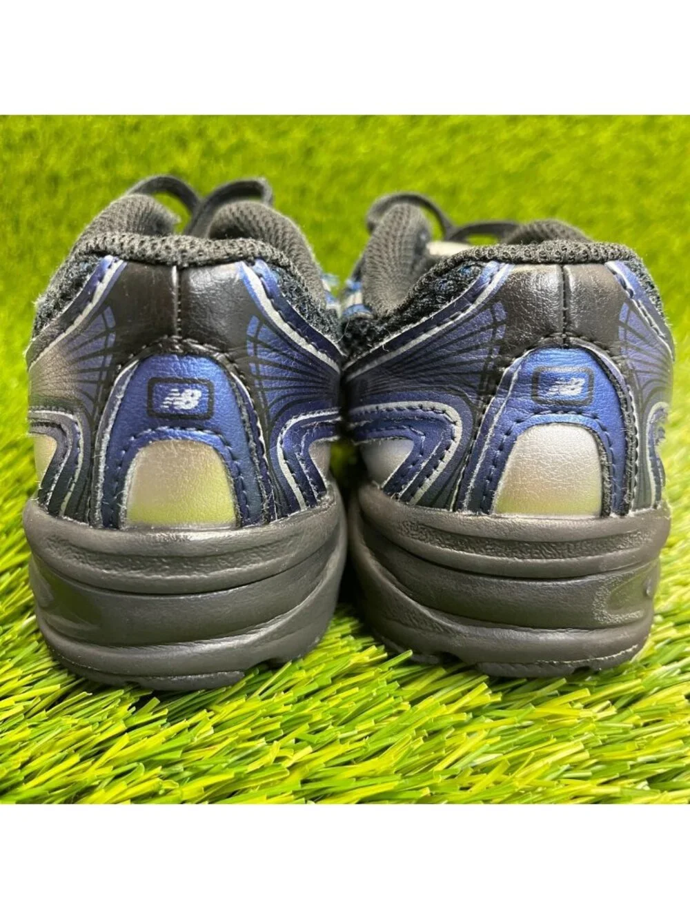 New Balance 740 Boys Size 11C Blue Black Silver Athletic Running Shoes Sneakers